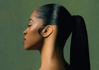 Ella Mai – Hearts On Deck